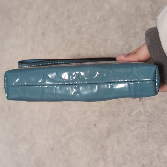 COACH • wristlet (NEW with TAGS) - Picture 5 of 11